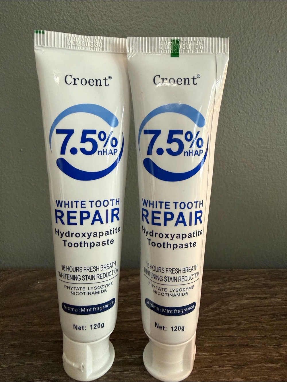 7.5% nHAP White Tooth Repair Hydroxyapatite Toothpaste - White/Blue